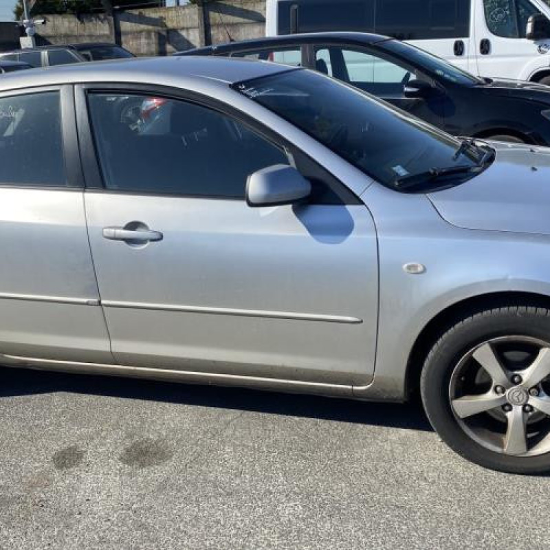 Pare choc avant MAZDA 3 1 Photo n°15