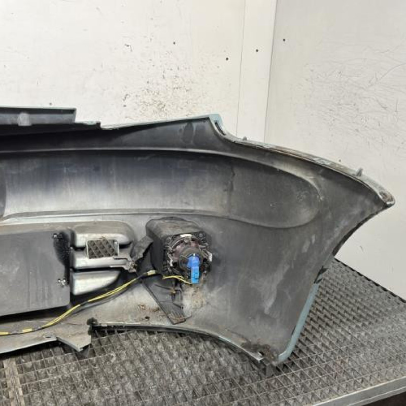 Pare choc avant CITROEN XSARA PICASSO Photo n°4