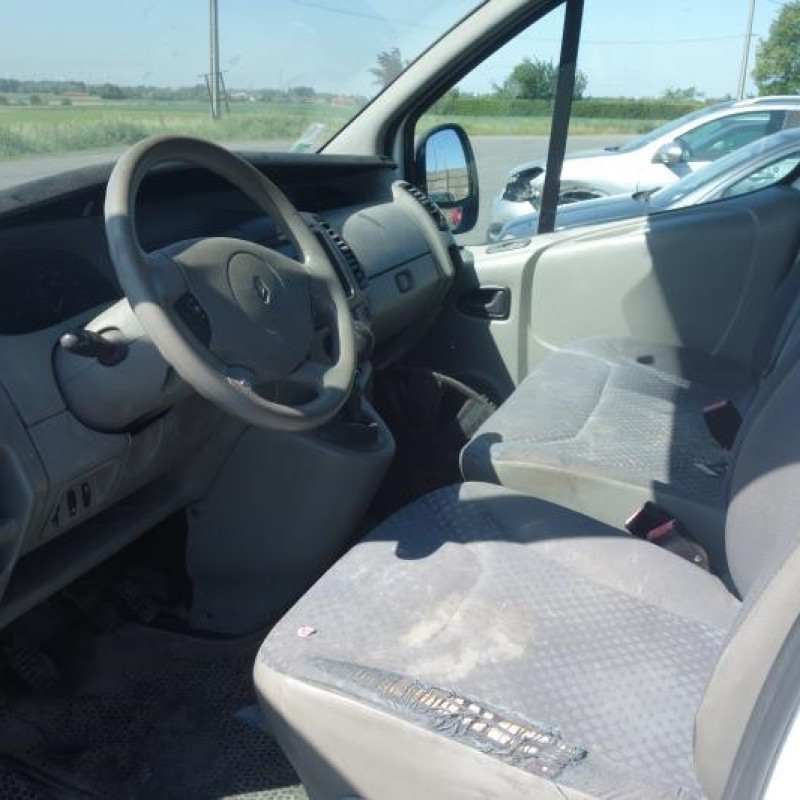 Moteur RENAULT TRAFIC 2 Photo n°9