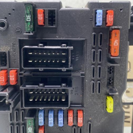 Boitier servitude moteur (BSM) PEUGEOT 206+