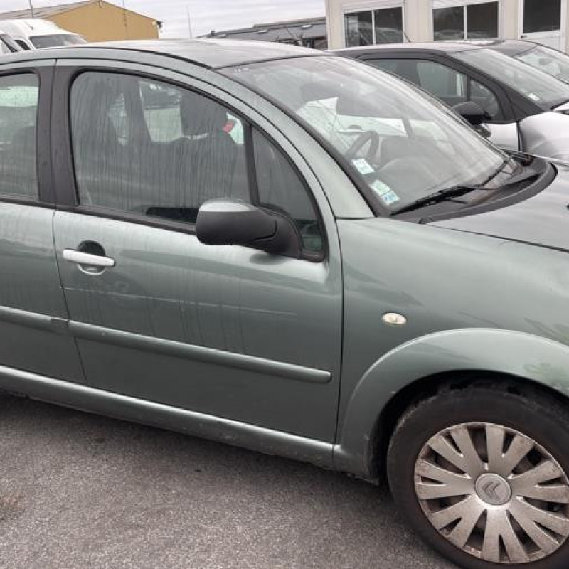 Pare choc arriere CITROEN C3 1 Photo n°16