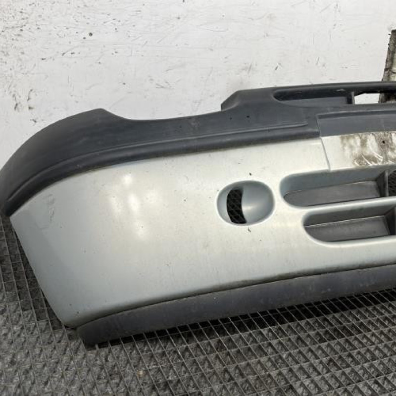 Pare choc avant RENAULT TWINGO 1 Photo n°2