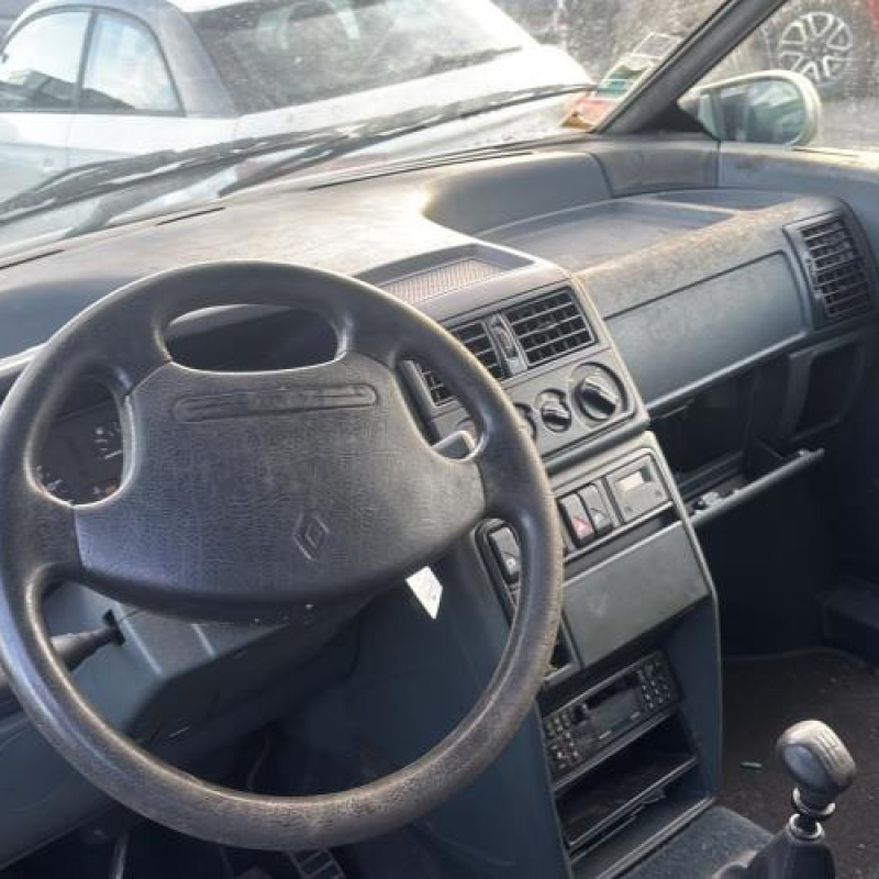 Neiman RENAULT ESPACE 2 Photo n°17