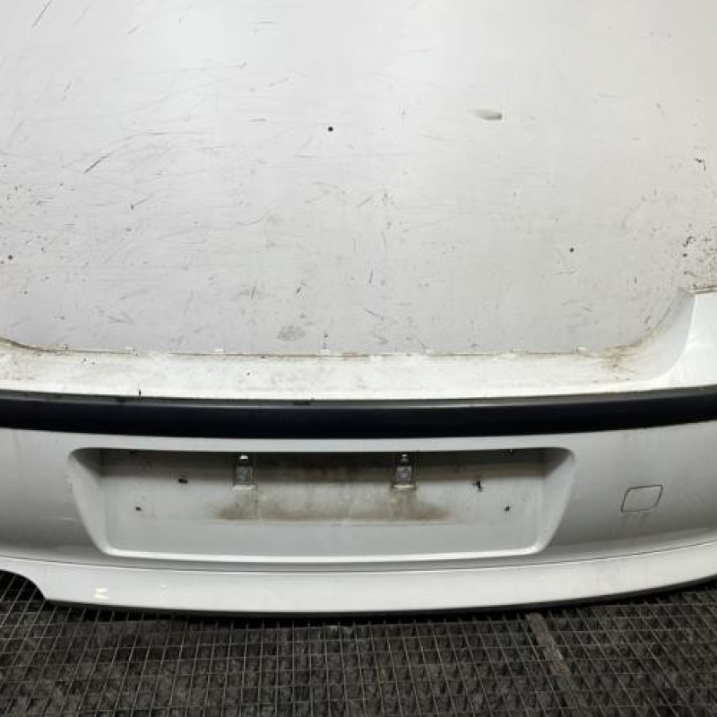 Pare choc arriere BMW SERIE 1 E81 Photo n°1