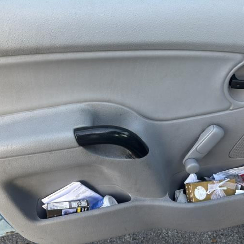 Pare choc arriere CITROEN C3 1 Photo n°17