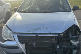 Reservoir essence VOLKSWAGEN POLO 4