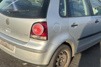 Reservoir essence VOLKSWAGEN POLO 4