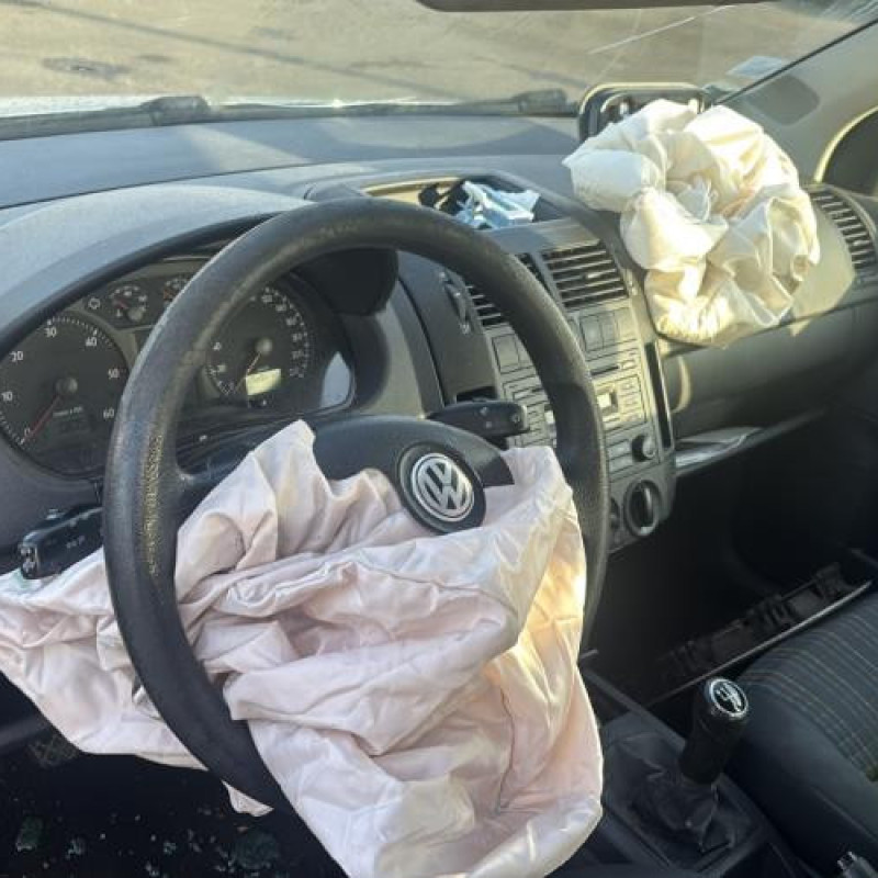 Reservoir essence VOLKSWAGEN POLO 4 Photo n°13