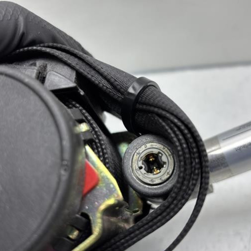 Pretensionneur de ceinture avant gauche AUDI A3 1 Photo n°2