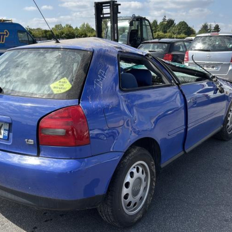 Pretensionneur de ceinture avant gauche AUDI A3 1 Photo n°6