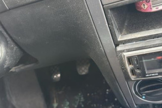 Pivot de moyeu avant gauche VOLKSWAGEN GOLF 4