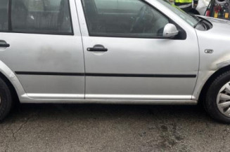 Pivot de moyeu avant gauche VOLKSWAGEN GOLF 4