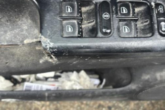 Pivot de moyeu avant gauche VOLKSWAGEN GOLF 4