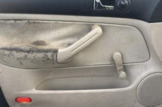 Pivot de moyeu avant gauche VOLKSWAGEN GOLF 4