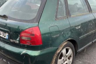 Feu arriere stop central AUDI A3 1