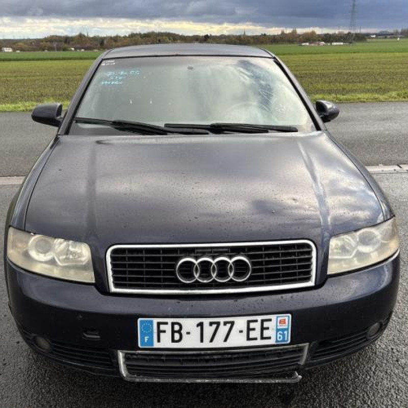 Vitre avant gauche AUDI A4 2 Photo n°9