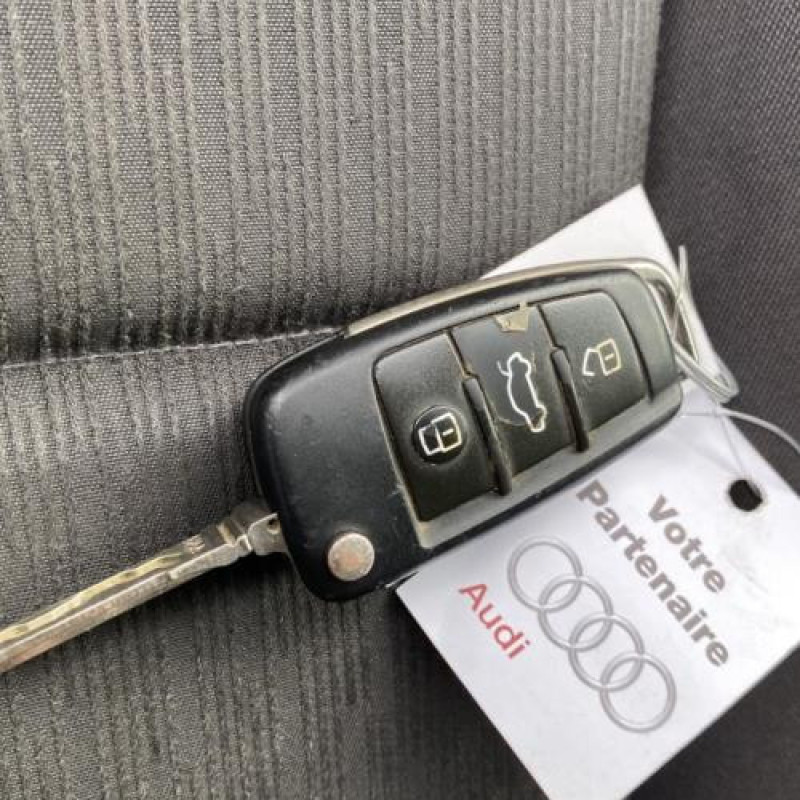 Vitre arriere droit AUDI A4 2 Photo n°18