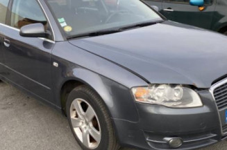 Vitre arriere gauche AUDI A4 2 Photo n°1