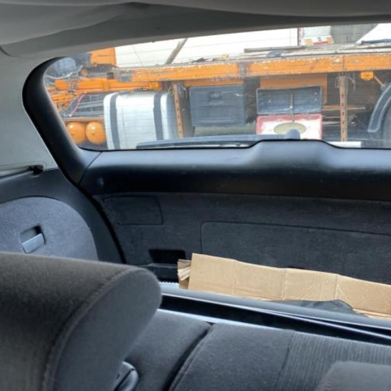 Vitre arriere gauche AUDI A4 2 Photo n°3