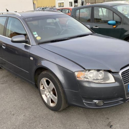 Vitre avant droit AUDI A4 2 Photo n°1