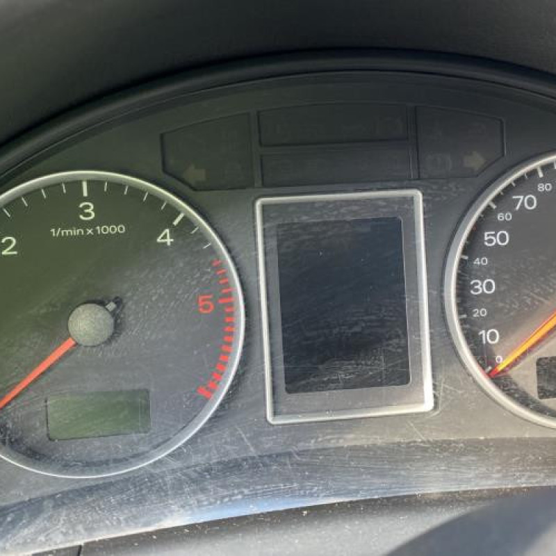 Custode arriere gauche AUDI A4 2 Photo n°17