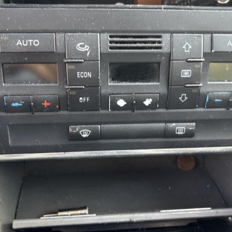 Custode arriere gauche AUDI A4 2 Photo n°15