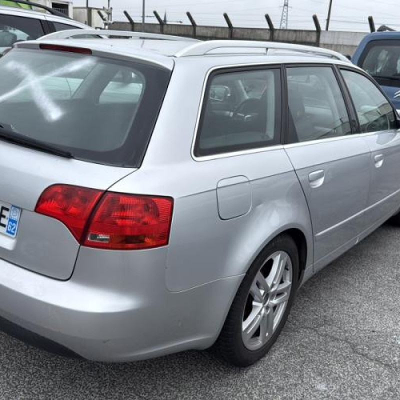 Porte avant droit AUDI A4 2 Photo n°9