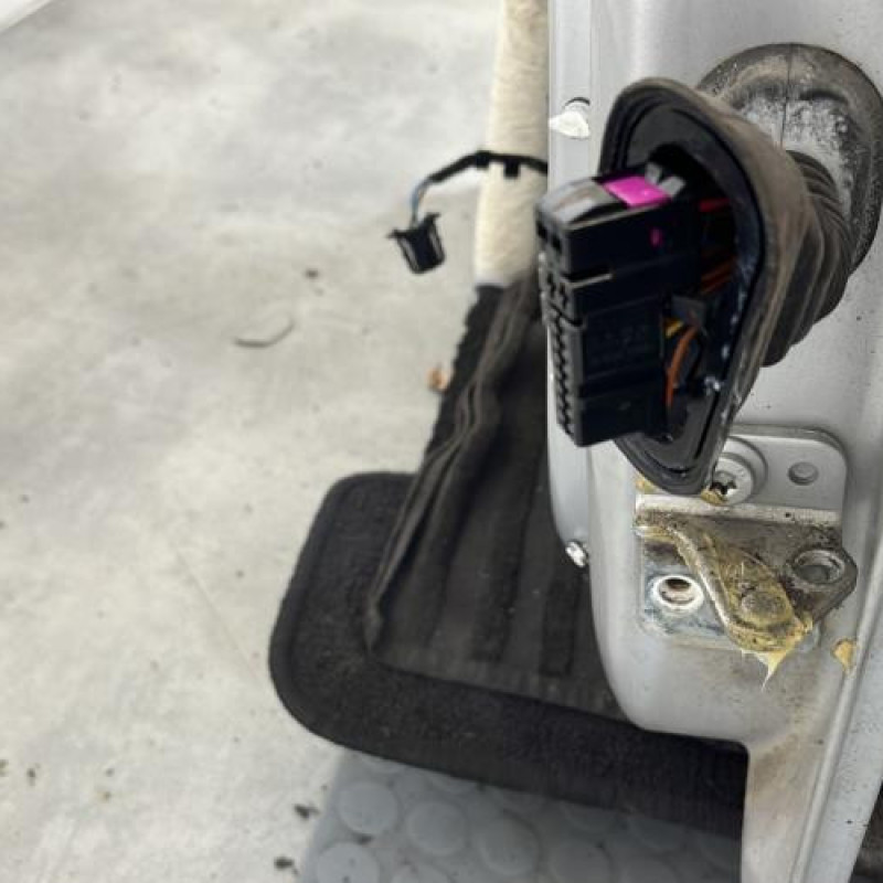 Porte avant gauche AUDI A4 2 Photo n°5