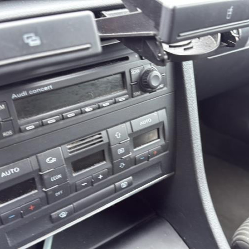 Pompe de direction AUDI A4 2 Photo n°14