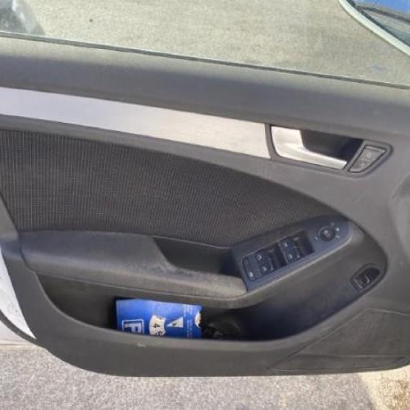 Cremaillere assistee AUDI A4 3 Photo n°13