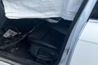 Pivot de moyeu arriere droit AUDI A4 3 Photo n°1