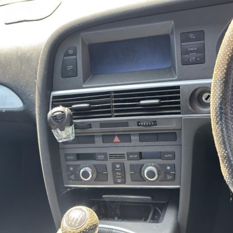 Etrier avant droit (freinage) AUDI A6 3 Photo n°16