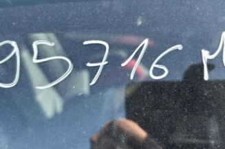 Pivot de moyeu avant gauche AUDI A6 3