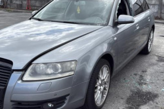 Feu arriere stop central AUDI A6 3 Photo n°1