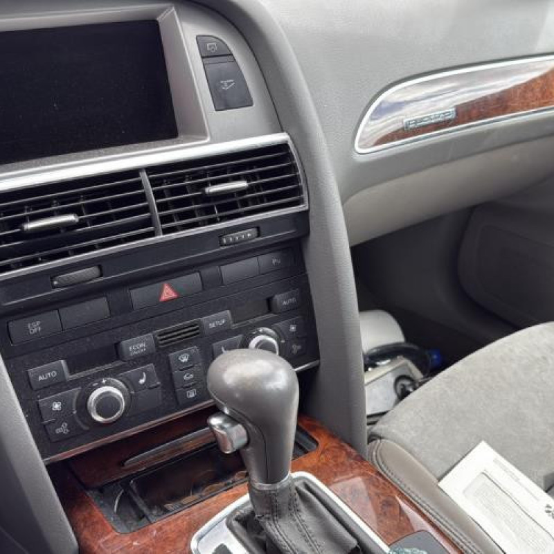 Pivot de moyeu arriere gauche AUDI A6 3 Photo n°9