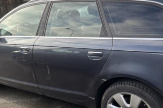 Pivot de moyeu avant droit AUDI A6 3