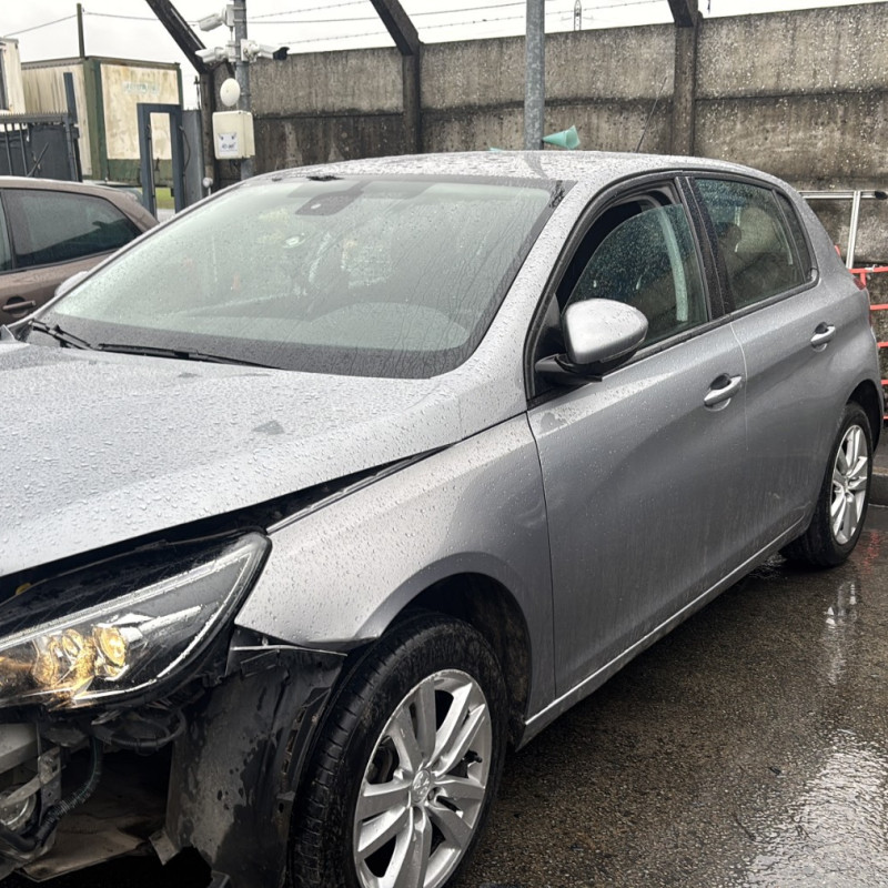 PEUGEOT 308 2 PHASE 2 1.6 BLUE HDI - 8V TURBO Photo n°15