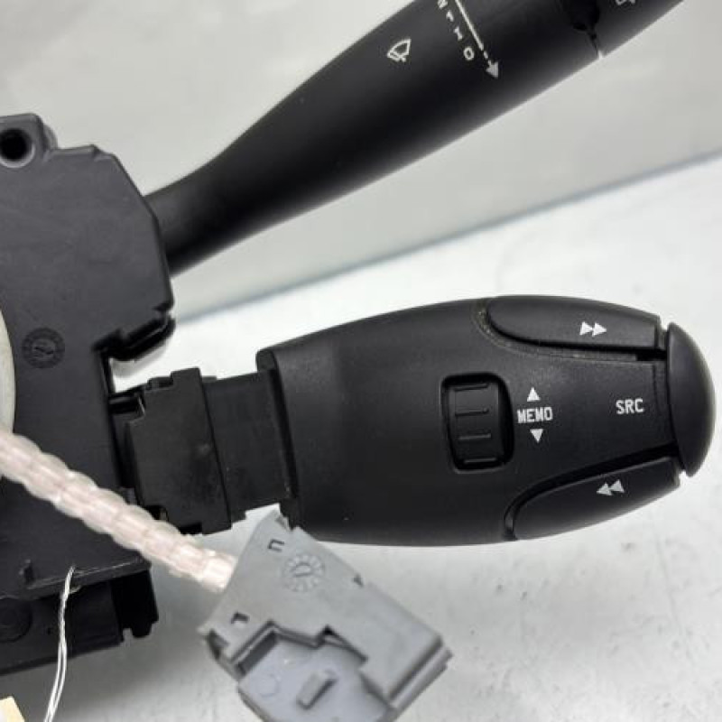 Com (Bloc Contacteur Tournant+Commodo Essuie Glace+Commodo Phare) CITROEN XSARA PICASSO Photo n°7