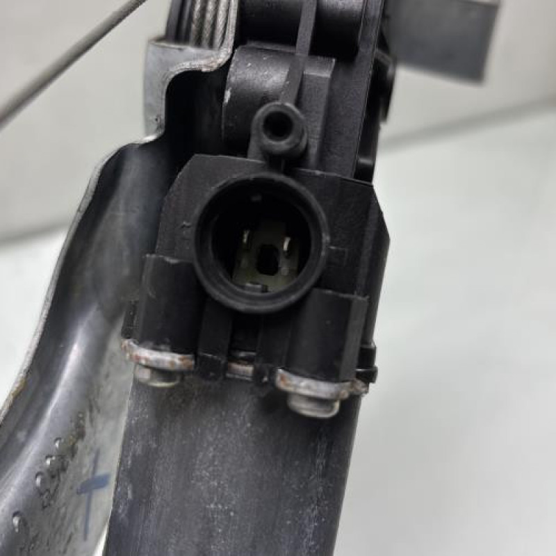 Leve vitre electrique avant droit RENAULT SCENIC 2 Photo n°6