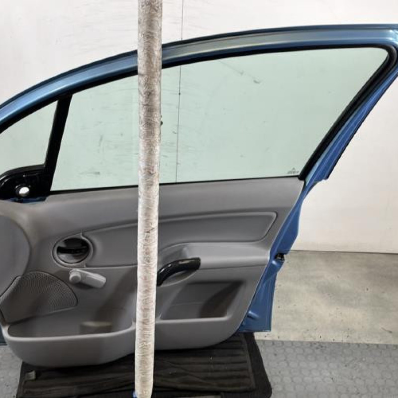 Porte avant droit CITROEN C3 1 Photo n°6