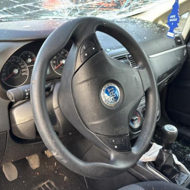 Moteur essuie glace avant FIAT GRANDE PUNTO Photo n°16