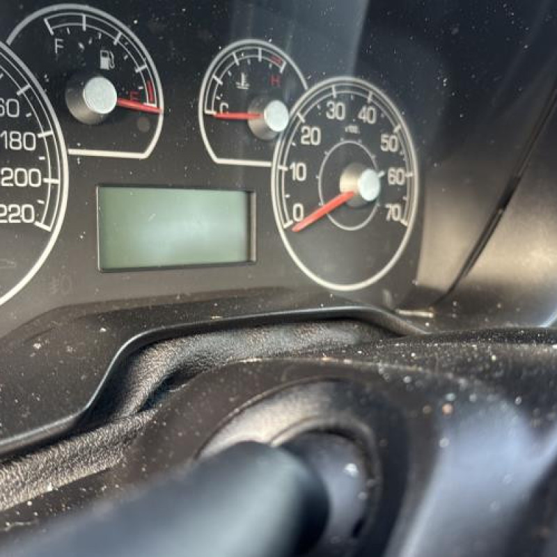 Moteur essuie glace avant FIAT GRANDE PUNTO Photo n°18