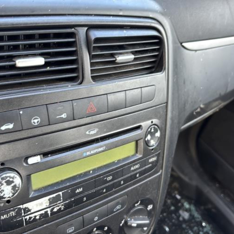 Moteur essuie glace avant FIAT GRANDE PUNTO Photo n°19