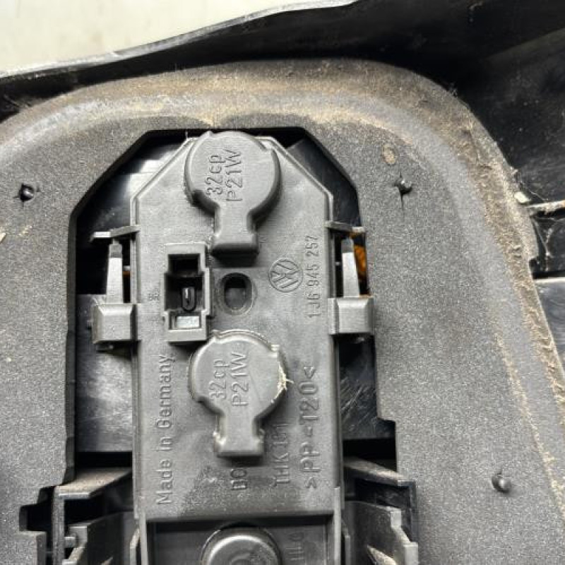 Feu arriere principal gauche (feux) VOLKSWAGEN GOLF 4 Photo n°4