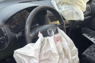 Serrure avant gauche VOLKSWAGEN GOLF 4