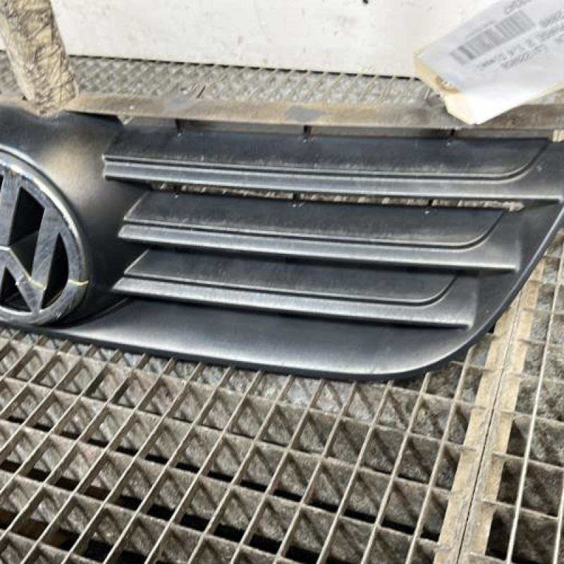 Calandre VOLKSWAGEN POLO 4 Photo n°3