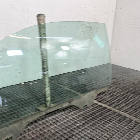 Vitre avant gauche VOLKSWAGEN POLO 4