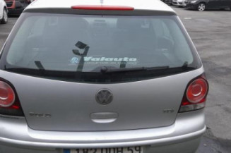 Vitre avant gauche VOLKSWAGEN POLO 4
