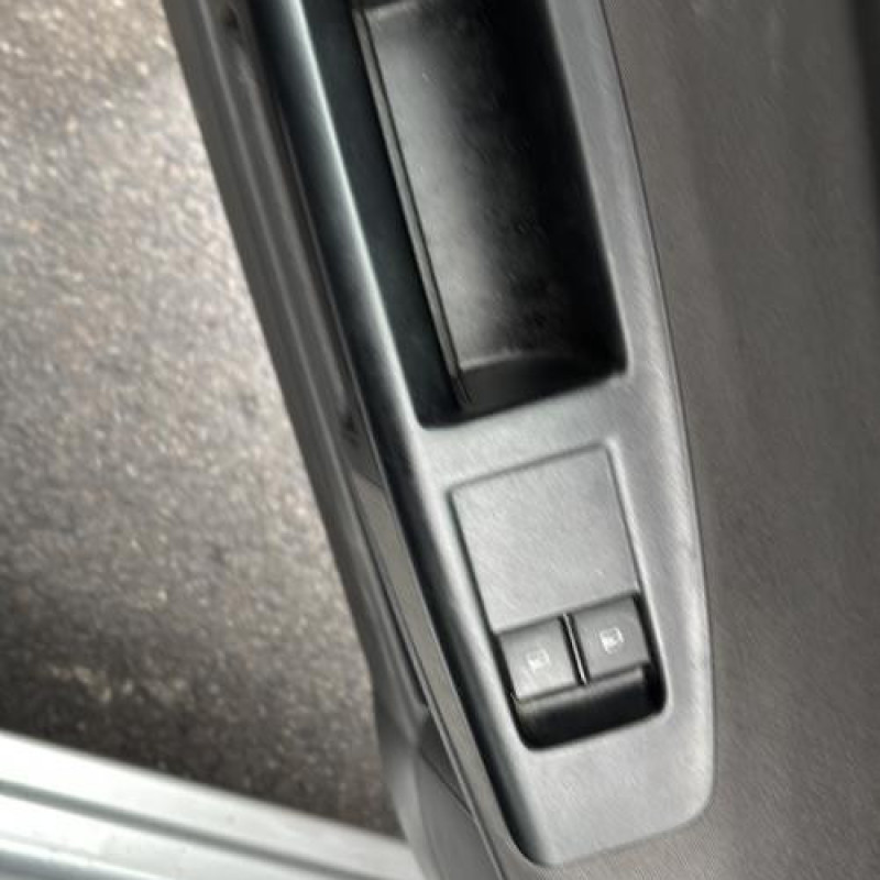 Plage arriere VOLKSWAGEN POLO 4 Photo n°19