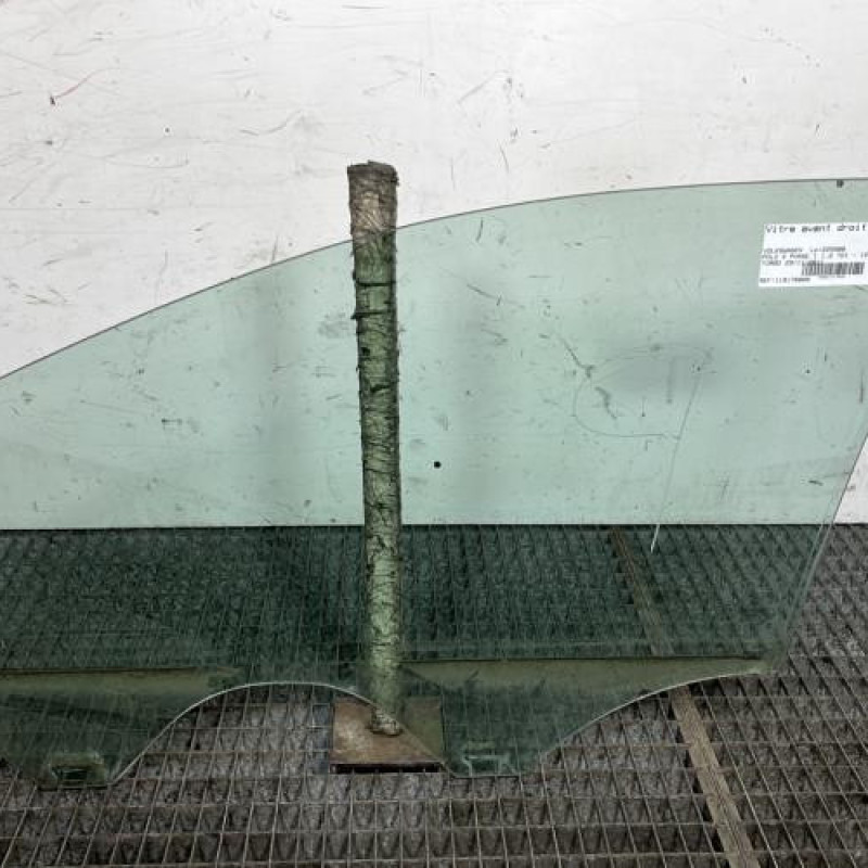 Vitre avant droit VOLKSWAGEN POLO 5 Photo n°4